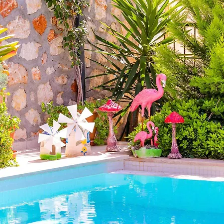 Kas Kalkan Patara'da Oezel Havuz Ve Jakuzili Belcim * Adakoy